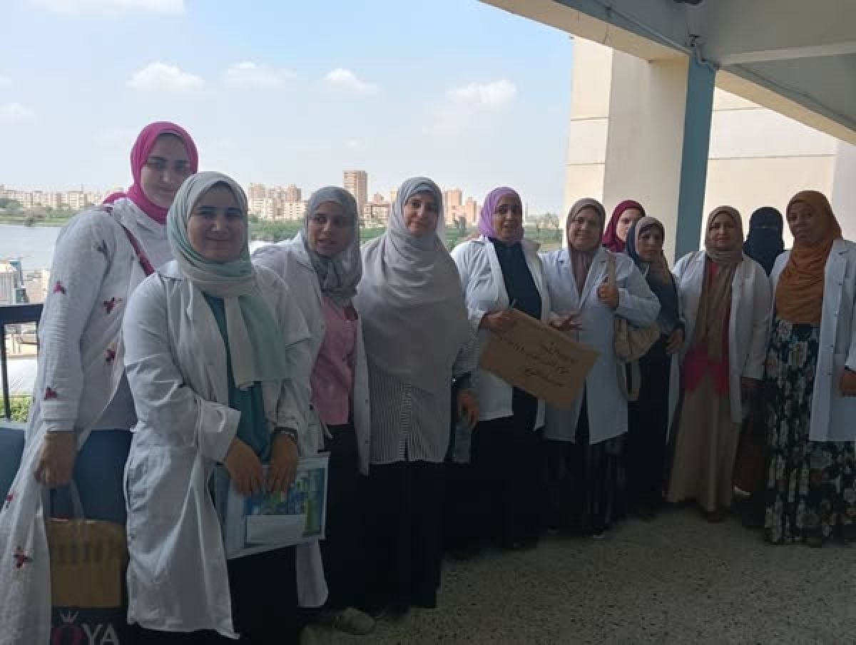 توقيع الكشف الطبى على 145حالة: جامعة بنها تواصل قوافلها الطبية بمدارس القليوبية