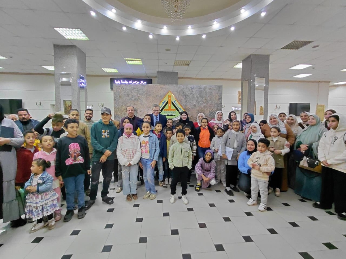 ظم قطاع خدمة المجتمع وتنمية البيئة بكلية الطب – جامعة بنها إفطارًا جماعيًا ضمن مبادرة فرحة رمضان لمرضى وحدة الغسيل الكلوي وأمراض الدم وأسرهم.